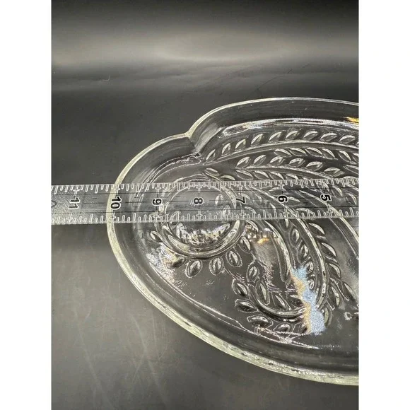 Clear Glass Embossed Leaf Paisley Federal Glass Snack Master Luncheon Plate Vtg - Picture 2 of 5
